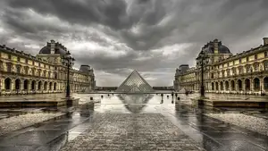 Famous Landmarks of Paris Photography Tour | Private Tour